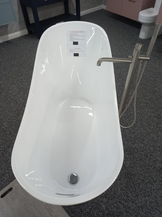 Ex-Showroom Ikstar bathrooms Clearance Special Price Includes everything in the Pictures