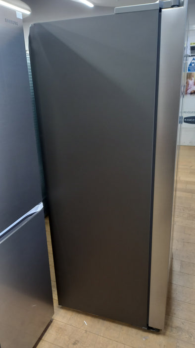 Grade A SAMSUNG SpaceMax RS62DG5003S9EU American-Style Smart Fridge Freezer - Silver BB7904